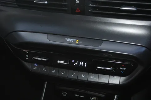 DC25OVN Hyundai i20 1.0T GDi Premium 5dr DCT Thumbnail #28