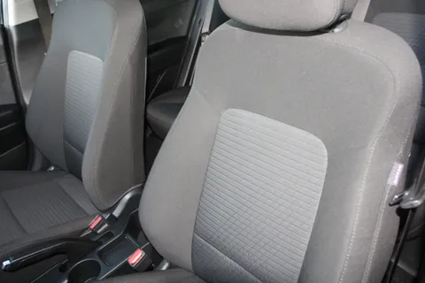 DE71FHH Hyundai i20 1.0T GDi 48V MHD SE Connect 5dr Thumbnail #12