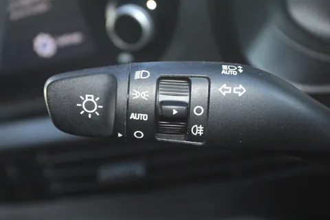 DE71FHH Hyundai i20 1.0T GDi 48V MHD SE Connect 5dr Thumbnail #23