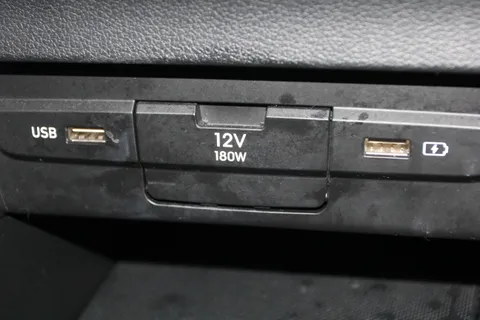 DE71FHH Hyundai i20 1.0T GDi 48V MHD SE Connect 5dr Thumbnail #26