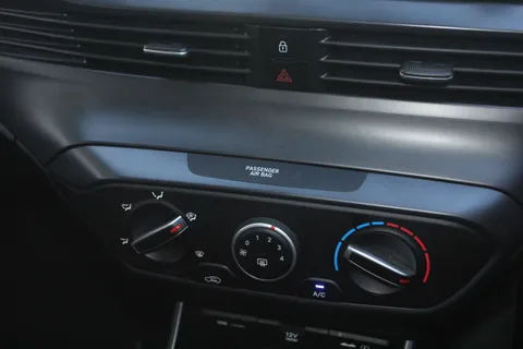 DE71FHH Hyundai i20 1.0T GDi 48V MHD SE Connect 5dr Thumbnail #27