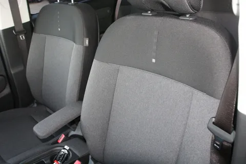 DG25YOY Hyundai Inster 85kW 02 49kWh 5dr Auto Thumbnail #11