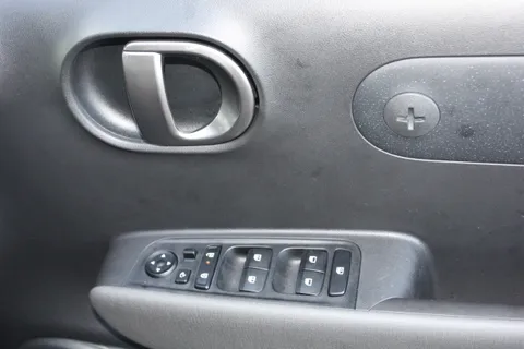 DG25YOY Hyundai Inster 85kW 02 49kWh 5dr Auto Thumbnail #17