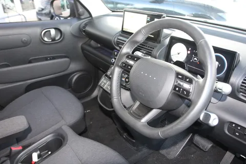 DG25YOY Hyundai Inster 85kW 02 49kWh 5dr Auto Thumbnail #18