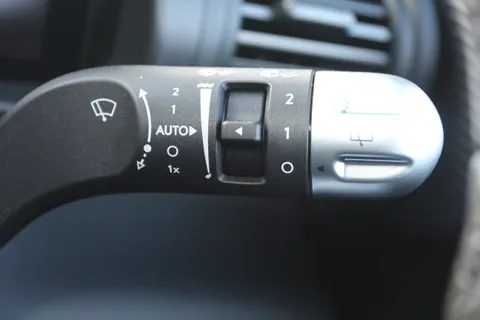 DG25YOY Hyundai Inster 85kW 02 49kWh 5dr Auto Thumbnail #24