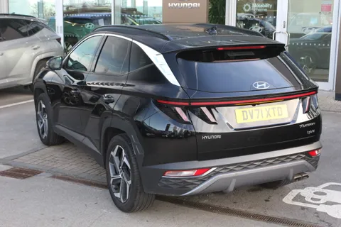 DV71XTD Hyundai Tucson 1.6 TGDi Hybrid 230 Ultimate 5dr 2WD Auto Thumbnail #3