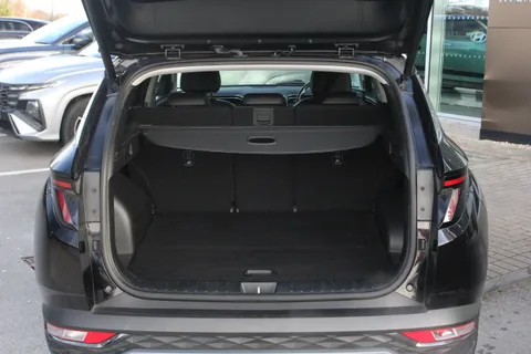 DV71XTD Hyundai Tucson 1.6 TGDi Hybrid 230 Ultimate 5dr 2WD Auto Thumbnail #7