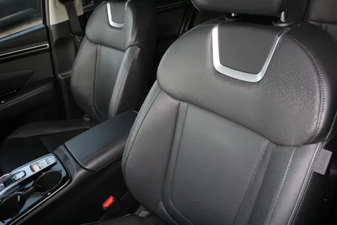 DV71XTD Hyundai Tucson 1.6 TGDi Hybrid 230 Ultimate 5dr 2WD Auto Thumbnail #11