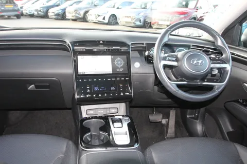 DV71XTD Hyundai Tucson 1.6 TGDi Hybrid 230 Ultimate 5dr 2WD Auto Thumbnail #18