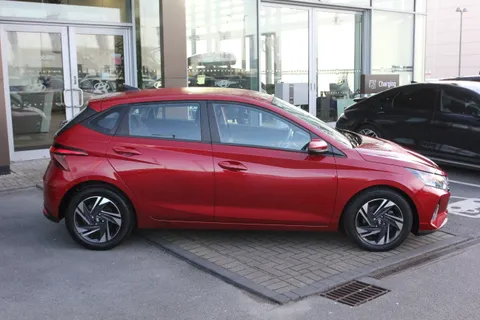 ML71ZGN Hyundai i20 1.0T GDi Element 5dr Thumbnail #3