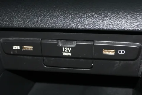 ML71ZGN Hyundai i20 1.0T GDi Element 5dr Thumbnail #22