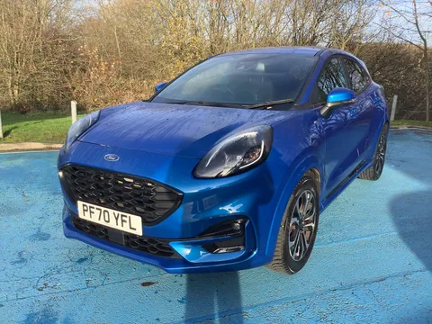 PF70YFL Ford Puma 1.0 EcoBoost Hybrid mHEV ST-Line 5dr Thumbnail #3