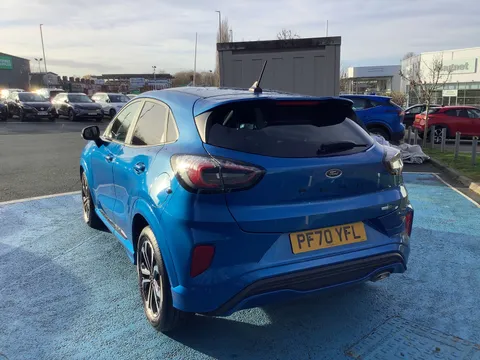 PF70YFL Ford Puma 1.0 EcoBoost Hybrid mHEV ST-Line 5dr Thumbnail #5