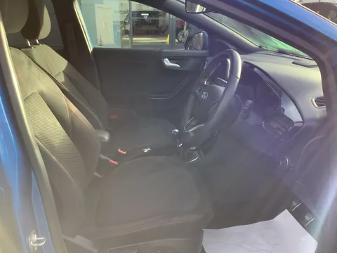 PF70YFL Ford Puma 1.0 EcoBoost Hybrid mHEV ST-Line 5dr Thumbnail #11