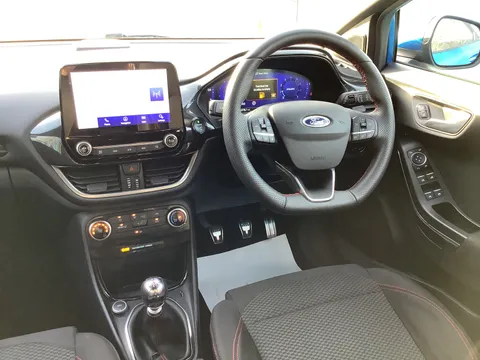 PF70YFL Ford Puma 1.0 EcoBoost Hybrid mHEV ST-Line 5dr Thumbnail #16