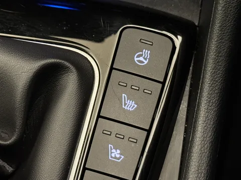 DN73EHW Hyundai Tucson 1.6 TGDi Ultimate 5dr 2WD Thumbnail #27