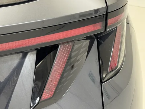 DN73EHW Hyundai Tucson 1.6 TGDi Ultimate 5dr 2WD Thumbnail #31