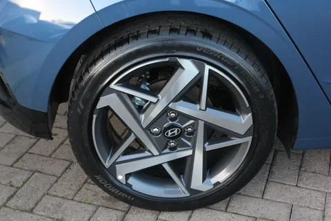 MD75NFJ Hyundai i20 1.0T GDi Premium 5dr DCT Thumbnail #11