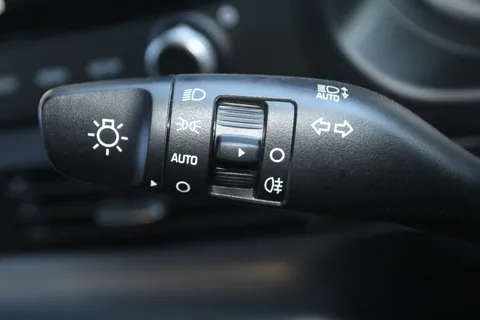 MD75NFJ Hyundai i20 1.0T GDi Premium 5dr DCT Thumbnail #24