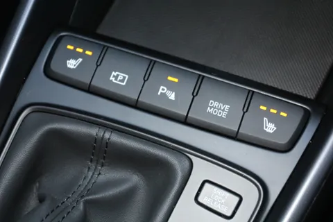 MD75NFJ Hyundai i20 1.0T GDi Premium 5dr DCT Thumbnail #21