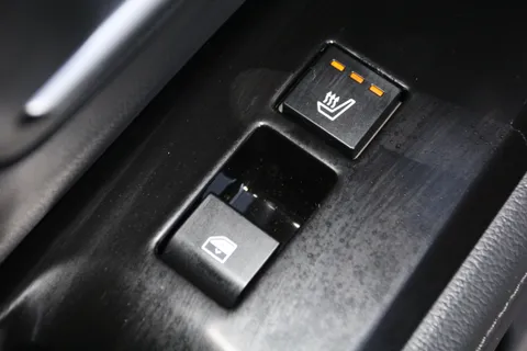 MF75VXL Hyundai Tucson 1.6T Hybrid Ultimate 5dr Auto Thumbnail #34