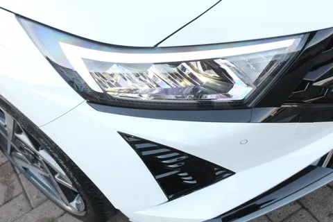 MJ75EFT Hyundai i20 1.0T GDi Premium 5dr DCT Thumbnail #30