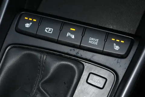 MJ75EFT Hyundai i20 1.0T GDi Premium 5dr DCT Thumbnail #21