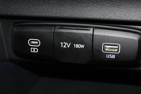 MJ75EFT Hyundai i20 1.0T GDi Premium 5dr DCT Thumbnail #28