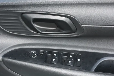 MJ75XWS Hyundai i20 1.0T GDi Advance [Nav] 5dr Thumbnail #25