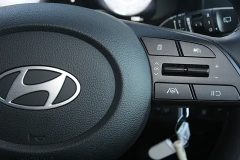 MJ75XWS Hyundai i20 1.0T GDi Advance [Nav] 5dr Thumbnail #22