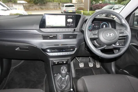 EK74YDL Hyundai Bayon 1.0 TGDi Premium 5dr Thumbnail #7
