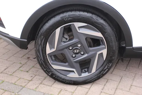 EK74YDL Hyundai Bayon 1.0 TGDi Premium 5dr Thumbnail #11