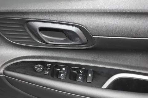 EK74YDL Hyundai Bayon 1.0 TGDi Premium 5dr Thumbnail #26