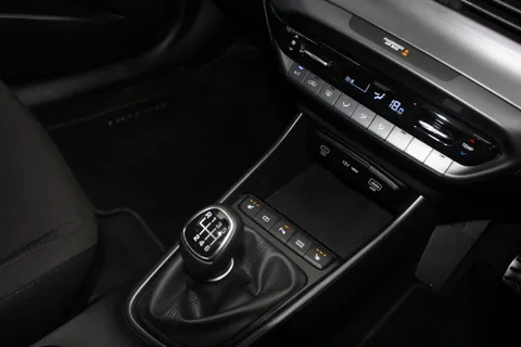 EK74YDL Hyundai Bayon 1.0 TGDi Premium 5dr Thumbnail #21