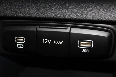 EK74YDL Hyundai Bayon 1.0 TGDi Premium 5dr Thumbnail #28