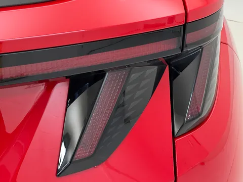 DG73NKP Hyundai Tucson 1.6 TGDi Hybrid 230 N Line 5dr 2WD Auto Thumbnail #26