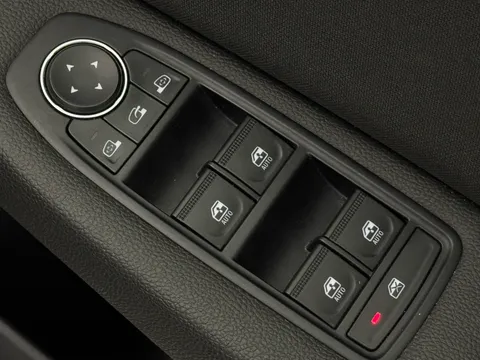 HV74LNO Renault Clio 1.0 TCe 90 Esprit Alpine 5dr Thumbnail #18