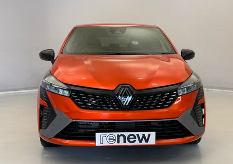 DN24FOV Renault Clio 1.6 E-TECH full hybrid 145 Esprit Alpine 5dr Auto Thumbnail #2