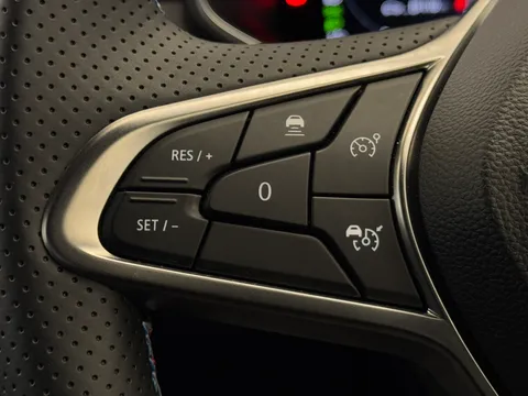 DN24FOV Renault Clio 1.6 E-TECH full hybrid 145 Esprit Alpine 5dr Auto Thumbnail #21