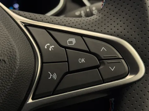 DN24FOV Renault Clio 1.6 E-TECH full hybrid 145 Esprit Alpine 5dr Auto Thumbnail #22