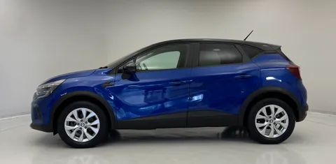 DA72CHV Renault Captur 1.6 E-TECH Hybrid 145 Iconic Edition 5dr Auto Thumbnail #4