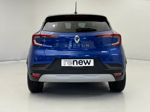 DA72CHV Renault Captur 1.6 E-TECH Hybrid 145 Iconic Edition 5dr Auto Thumbnail #7