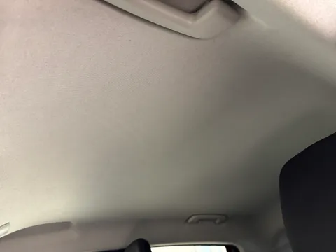 DY70LCM Renault Clio 1.0 TCe 100 Iconic 5dr Thumbnail #14