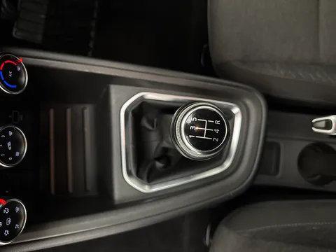 DY70LCM Renault Clio 1.0 TCe 100 Iconic 5dr Thumbnail #15