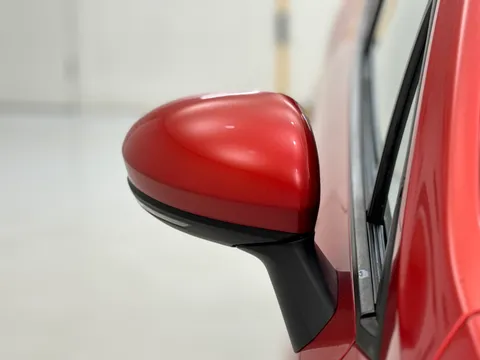 DY70LCM Renault Clio 1.0 TCe 100 Iconic 5dr Thumbnail #27