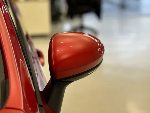 DY70LCM Renault Clio 1.0 TCe 100 Iconic 5dr Thumbnail #28