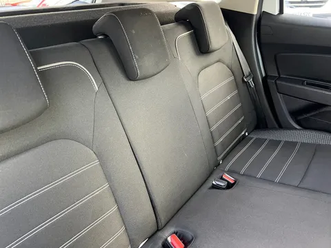 DY72VKX Dacia Duster 1.3 TCe 150 Prestige 5dr EDC Thumbnail #10