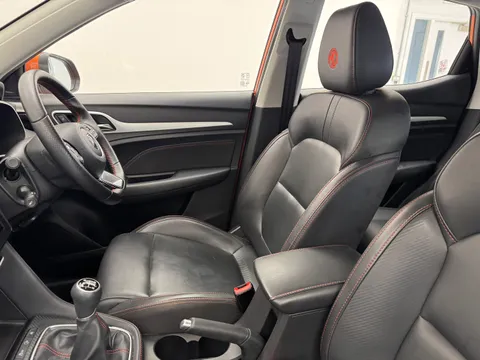 DY24MJX Mg Motor Uk Zs 1.5 VTi-TECH Exclusive 5dr Thumbnail #10