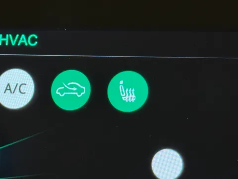 DY24MJX Mg Motor Uk Zs 1.5 VTi-TECH Exclusive 5dr Thumbnail #27