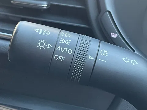 DN24AEC Mazda Cx-30 2.0 e-Skyactiv X MHEV Exclusive-Line 5dr Thumbnail #21